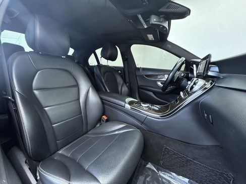 Used 2019 Mercedes-Benz C 300 4MATIC Sedan w/ Premium Package image 13