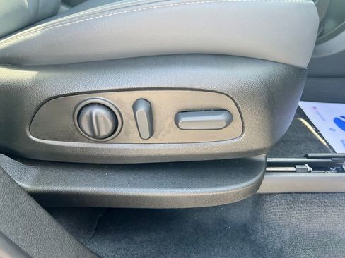 Used 2023 Buick Enclave Essence w/ Experience Buick Package AWD/4WD image 38