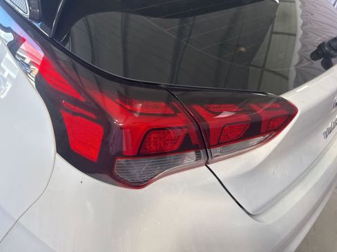 Used 2021 Hyundai Veloster N FWD image 12