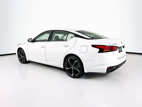 Used 2023 Nissan Altima 2.5 SR FWD image 5
