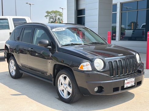 Used 2009 Jeep Compass Sport AWD/4WD image 2