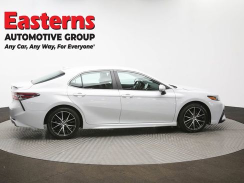 Used 2024 Toyota Camry SE image 42
