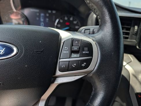 Used 2021 Ford Explorer XLT AWD/4WD image 19