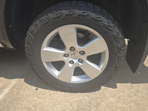 Used 2015 RAM 1500 Sport w/ Convenience Group image 18