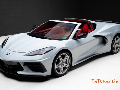 Used 2023 Chevrolet Corvette Stingray Premium Cpe w/ Z51 Performance Package RWD image 1