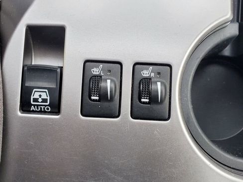 Used 2018 Toyota 4Runner SR5 Premium image 29