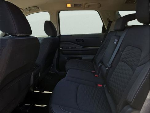 Used 2024 Nissan Pathfinder SV FWD image 19