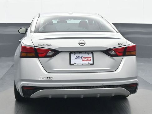 Used 2023 Nissan Altima 2.5 SV image 5