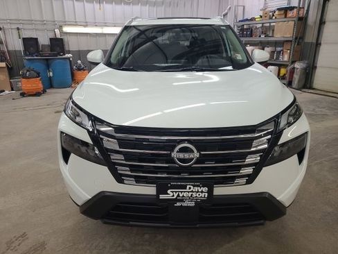 New 2026 Nissan Rogue SV w/ SV Premium Package image 5