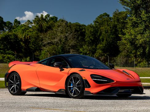 Used 2021 McLaren 765LT image 18