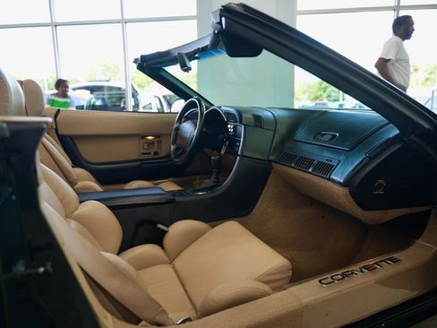 Used 1993 Chevrolet Corvette Convertible image 7