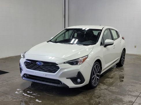 Used 2025 Subaru Impreza 2.0i Sport image 2