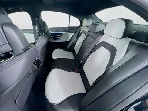 New 2026 Mercedes-Benz E 53 AMG e 4MATIC Sedan image 26