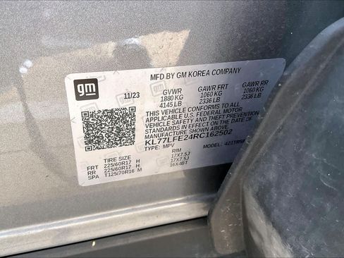Used 2024 Chevrolet Trax LS w/ LS Convenience Package FWD image 32