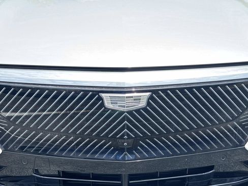 Certified 2024 Cadillac Lyriq Luxury RWD image 8
