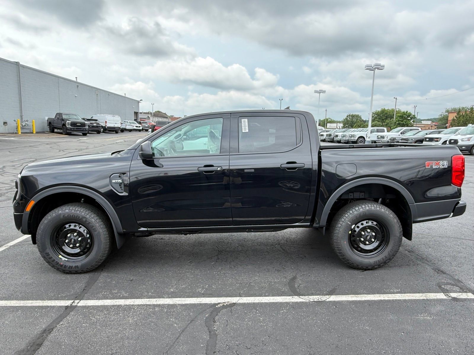 New 2026 Ford Ranger XL w/ FX4 Off-Road Package AWD/4WD image 3