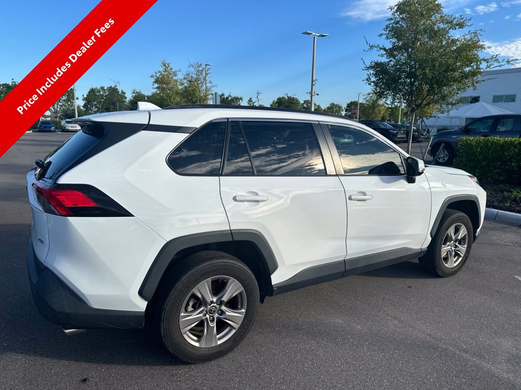Used 2022 Toyota RAV4 XLE FWD image 5
