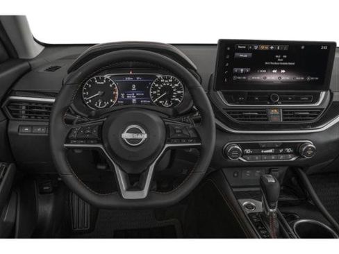 Used 2025 Nissan Altima 2.5 SR FWD image 9