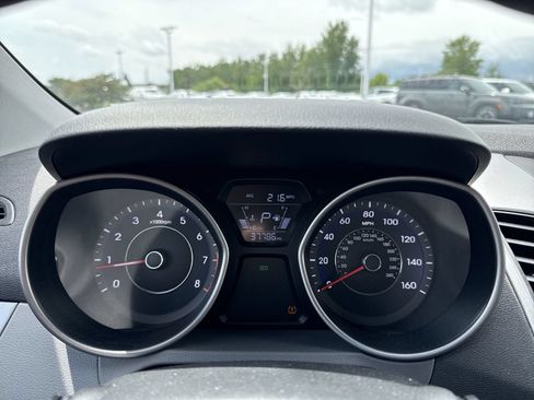 Used 2016 Hyundai Elantra SE FWD image 16