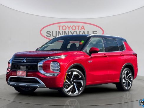 Used 2025 Mitsubishi Outlander SEL Black Edition image 1