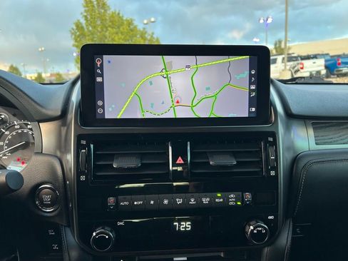 Used 2022 Lexus GX 460 w/ Black Line Special Edition image 22