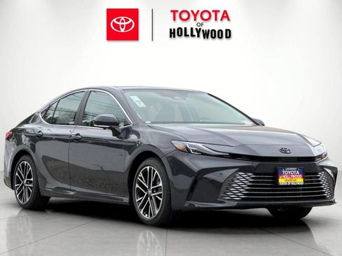 New 2026 Toyota Camry XLE FWD image 2