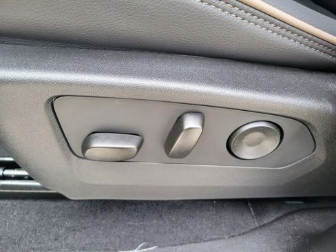 New 2026 GMC Canyon Denali image 19