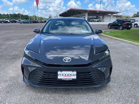 Used 2026 Toyota Camry LE w/ Convenience Package FWD image 2