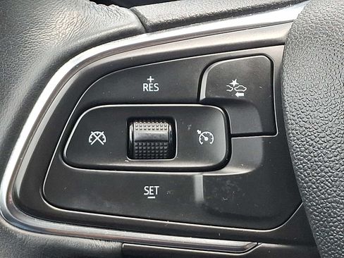 Used 2023 Buick Encore GX Select AWD/4WD image 21
