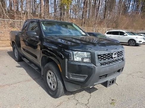 Used 2025 Nissan Frontier S image 2