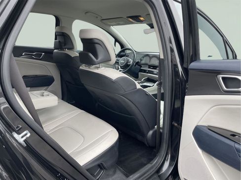 Used 2023 Kia Sportage EX image 18