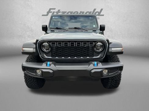 Used 2024 Jeep Wrangler Unlimited AWD/4WD image 2