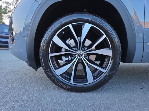 New 2026 Volkswagen Atlas SEL Premium R-Line AWD/4WD image 10