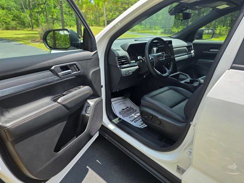 Used 2026 GMC Terrain Elevation w/ Elevation Premium Package AWD/4WD image 10