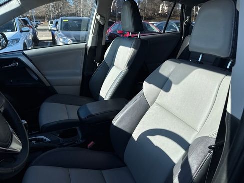 Used 2013 Toyota RAV4 Limited image 15