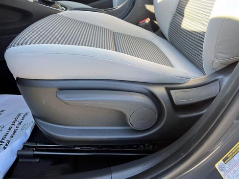 Certified 2023 Hyundai Kona SE image 16