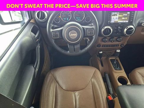 Used 2016 Jeep Wrangler Unlimited Sahara w/ Dual Top Group AWD/4WD image 13