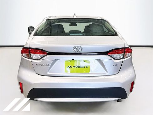 Used 2021 Toyota Corolla LE FWD image 5