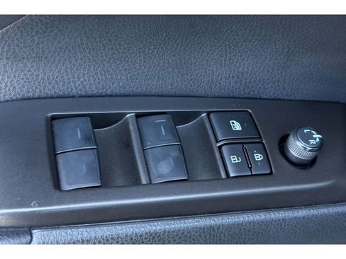 Used 2023 Toyota Camry SE FWD image 12