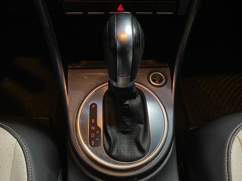 Used 2019 Volkswagen Beetle 2.0T S image 22