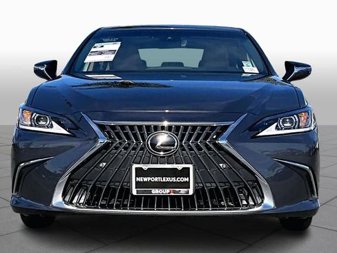 Used 2025 Lexus ES 350 w/ Premium Package image 3