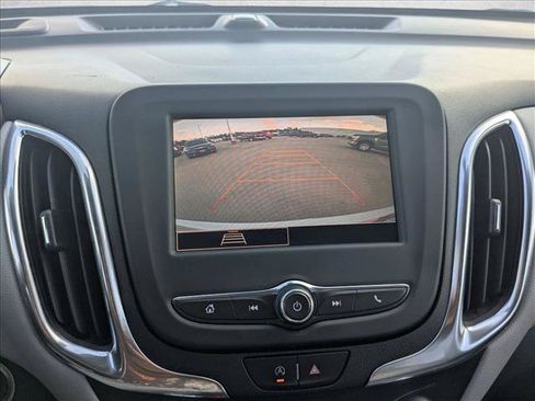 Used 2022 Chevrolet Equinox LT AWD/4WD image 13