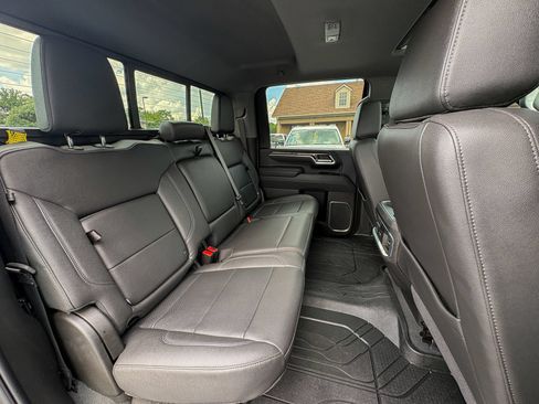 Used 2025 Chevrolet Silverado 3500 LTZ w/ LTZ Convenience Package AWD/4WD image 32