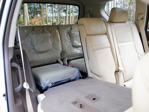 Used 2016 Lexus GX 460 Luxury image 13