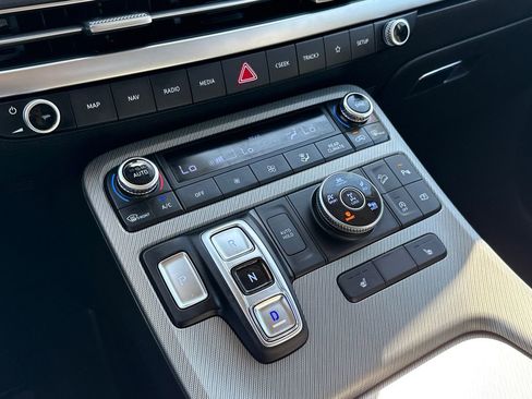 Used 2024 Hyundai Palisade SEL image 25