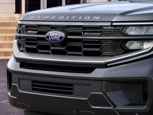 New 2027 Ford Expedition Max Platinum w/ Driver's Package AWD/4WD image 17