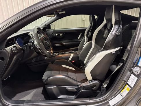 Used 2020 Ford Mustang Shelby GT500 w/ Technology Package RWD image 10