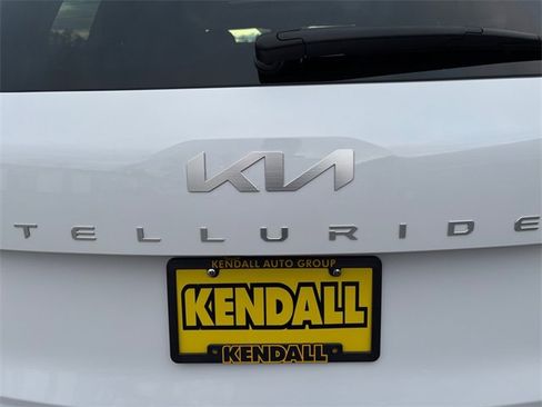Used 2025 Kia Telluride S image 28