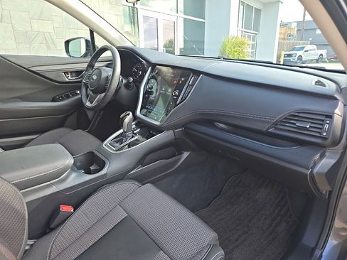 Used 2023 Subaru Outback Premium image 18