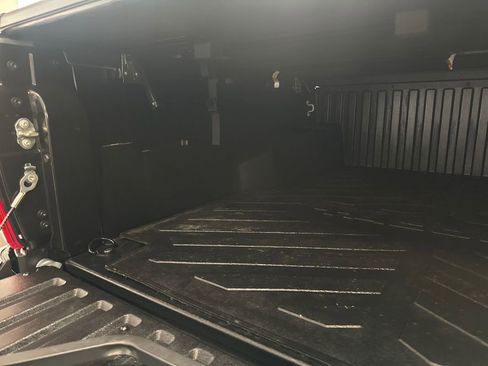 Used 2019 Toyota Tacoma TRD Sport image 71